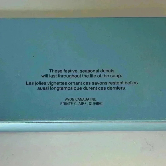 Vintage 70s Avon Canada Winter  Wonderland winter scene scented soaps - Picture 2 of 7